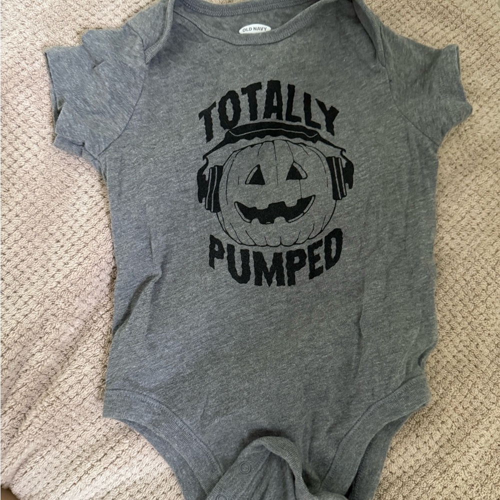 Old Navy Charcoal 'Totally Pumped' Kids Bodysuit